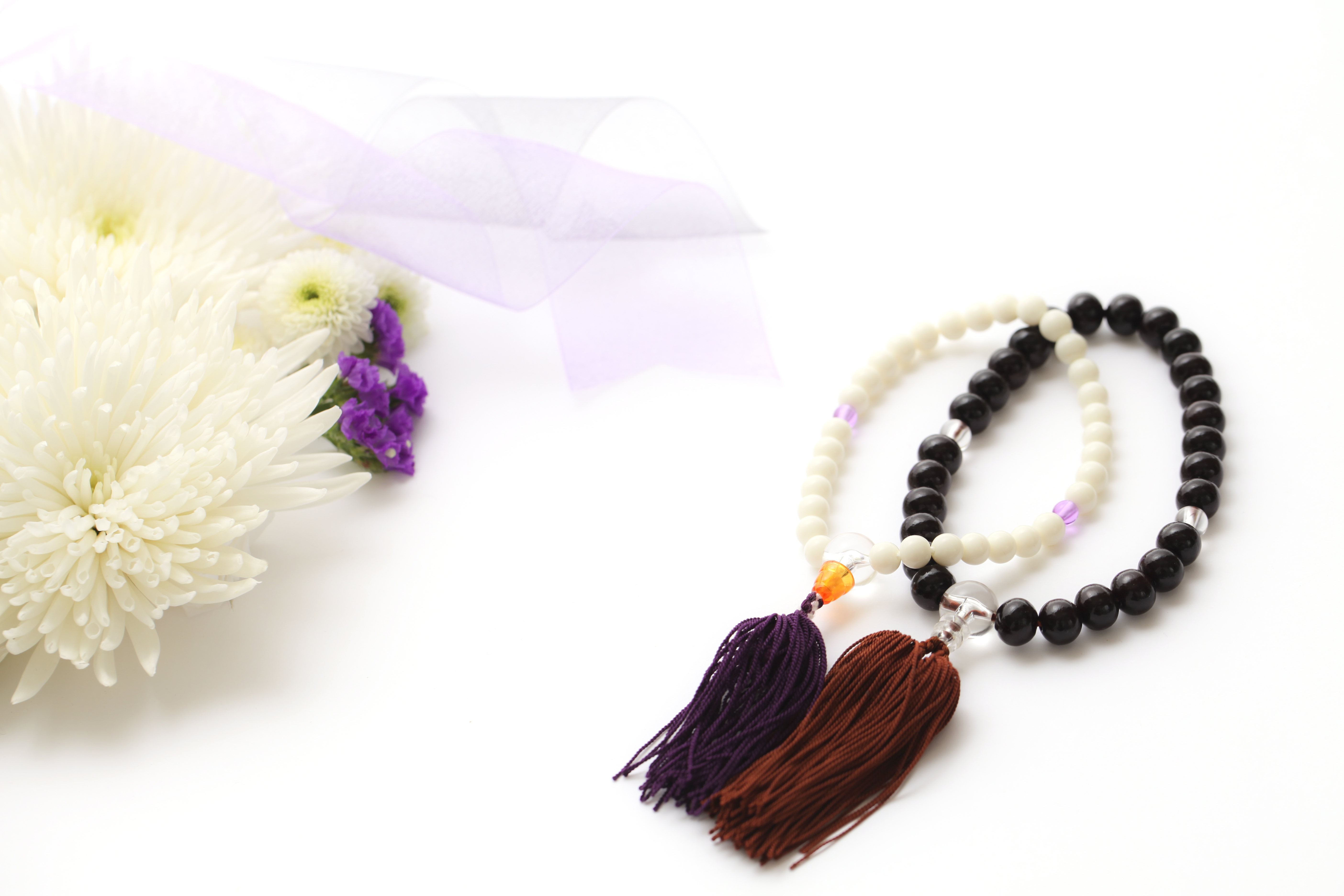 創価学会のお墓のスタイルは 葬儀やお墓参りなどの方法も紹介 葬儀屋さん